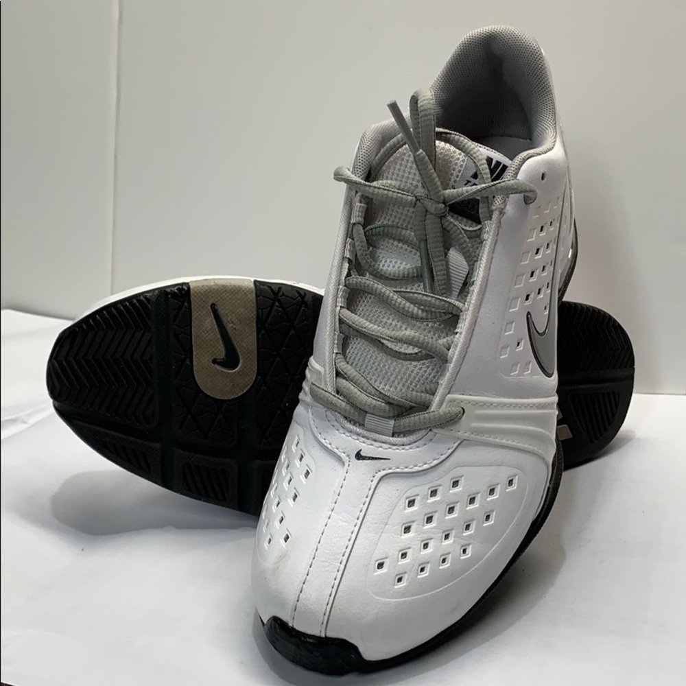 Nike Reax